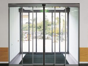 نمونه کار درب اتوماتیک شیشه ای کشویی ساده نیروگاه سبلان